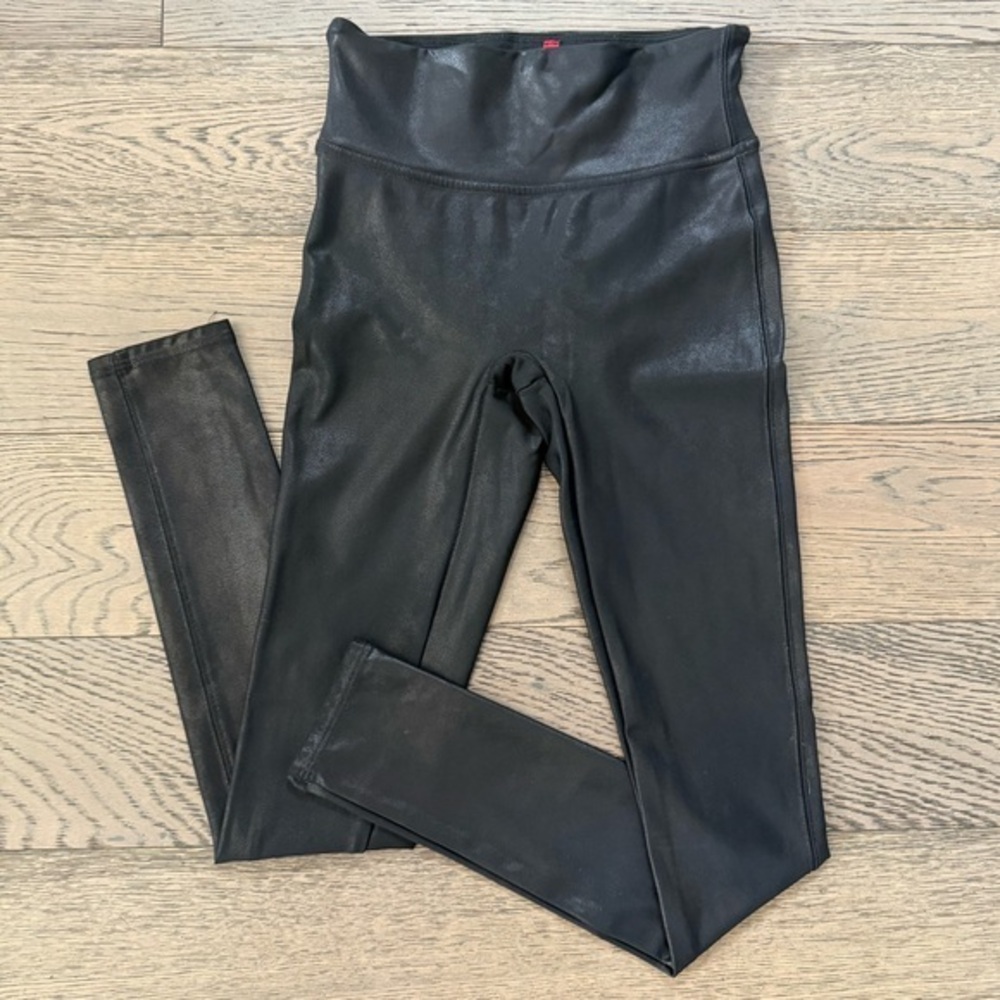 SPANX Petite Faux Leather Leggings